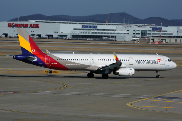 ASIANA AIRLIES AIRBUS A321 ICN RF 5K5A3994.jpg