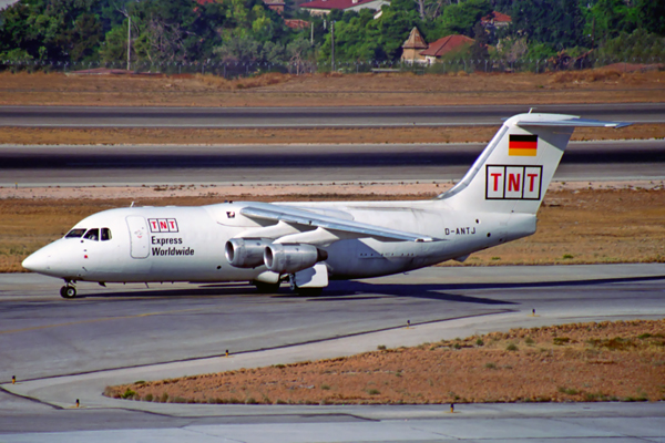 TNT BAE 146 300QT ATH RF 1179 20.jpg