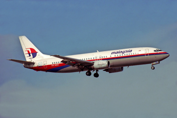 MALAYSIA BOEING 737 400 HKG RF 1196 29.jpg