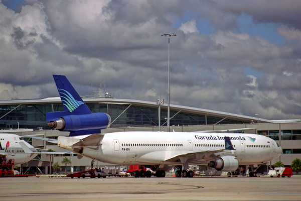 GARUDA INDONESIA MD11 BNE RF 1214 1.jpg