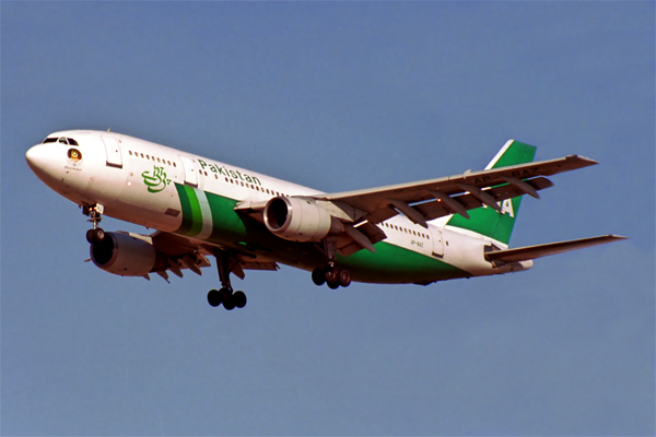 PAKISTAN AIRBUS A300 DXB RF 1228 32.jpg