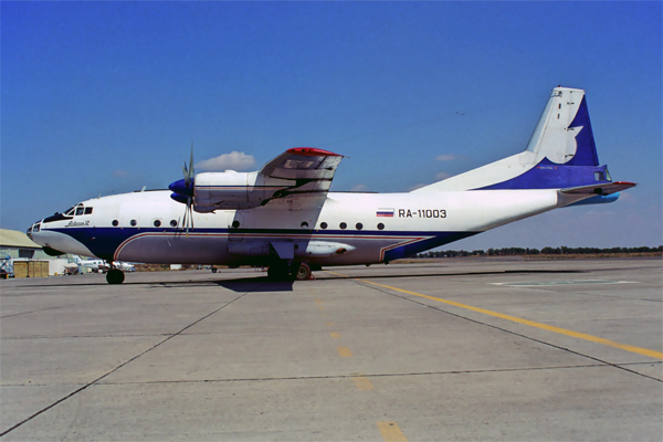 SP AIR ANTONOV AN12 SHJ RF 1222 17.jpg