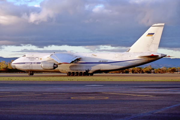 INTERNATIONAL CARGO TRANSPORTER AN124 HBA RF 1231 34.jpg