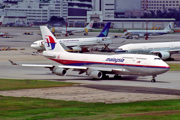 MALAYSIA BOEING 747 400 HKG RF 1240 30.jpg