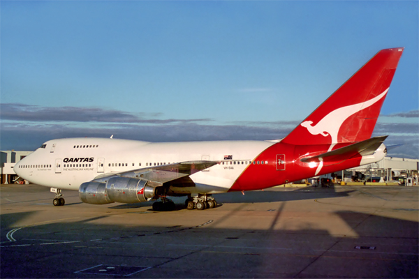 QANTAS BOEING 747SP MEL RF 1231 34.jpg