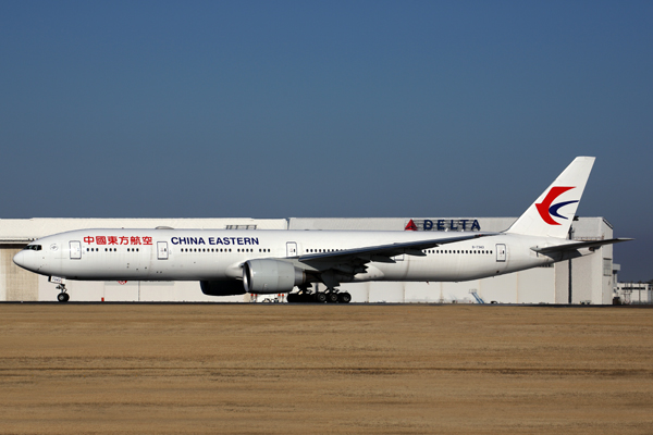 CHINA EASTERN BOEING 777 300ER NRT RF 5K5A5228.jpg