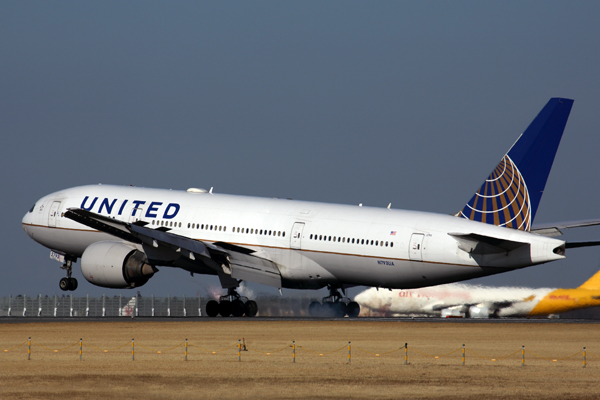 UNITED BOEING 777 200NRT RF 5K5A5187.jpg