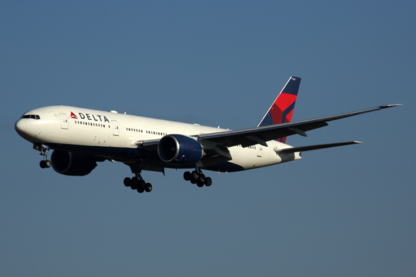 DELTA BOEING 777 200 NRT RF 5K5A5254.jpg