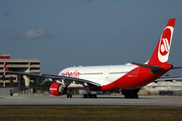 AIR BERLIN AIRBUS A330 300 MIA RF 5K5A6173.jpg