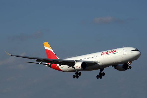 IBERIA AIRBUS A330 200 MAI RF 5K5A6185.jpg