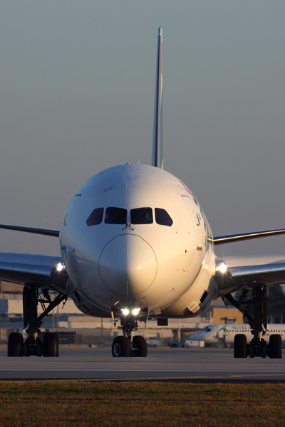 LATAM BOEING 787 9 MIA RF 5K5A6427.jpg