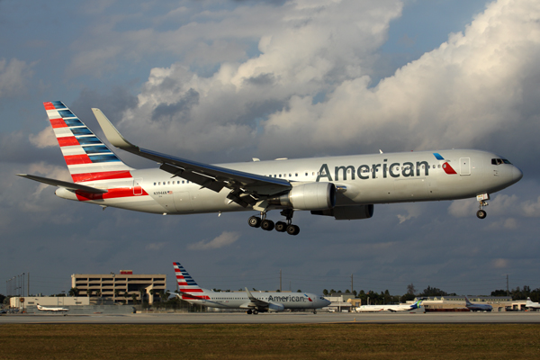 AMERICAN BOEING 767 300 MIA RF 5K5A6817.jpg