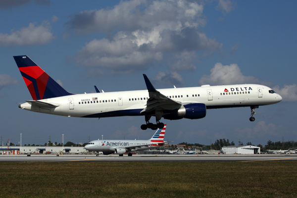 DELTA BOEING 757 200 MIA RF 5K5A6727.jpg