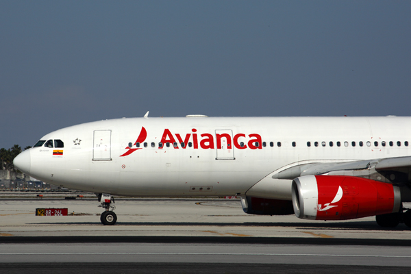 AVIANCA AIRBUS A330 200 MIA RF 5K5A7168.jpg
