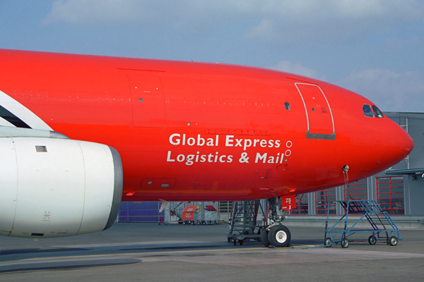 TNT AIRBUS A300F HEL RF 1645 4