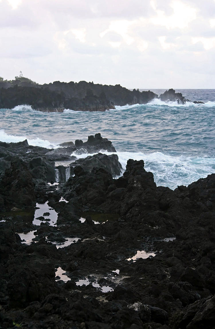 Waianapanapa - Black Lava Rocks