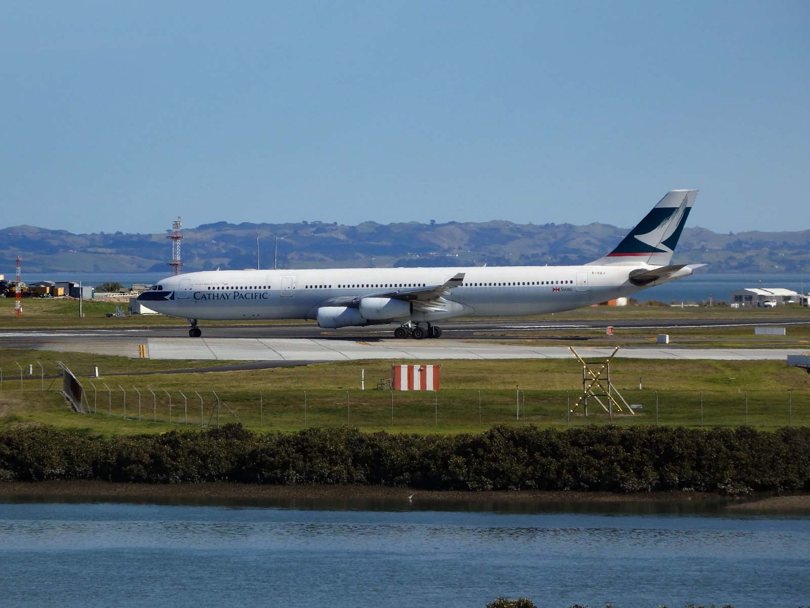 Cathay Pacific 6