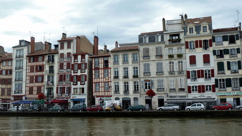 Bayonne                    P1060844.JPG