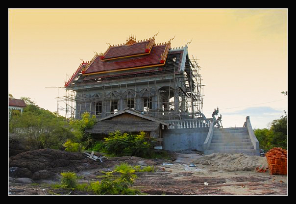 Rock Temple Banthongyai Paksan, Laos