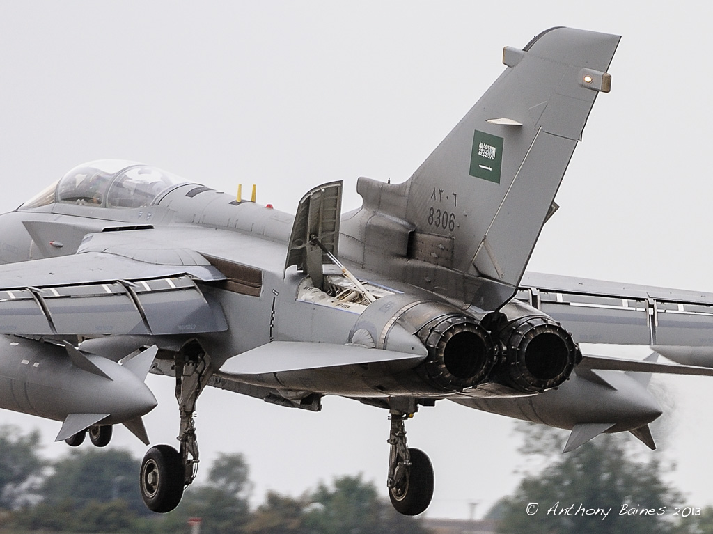 Saudi Tornado GR4 -airbrakes