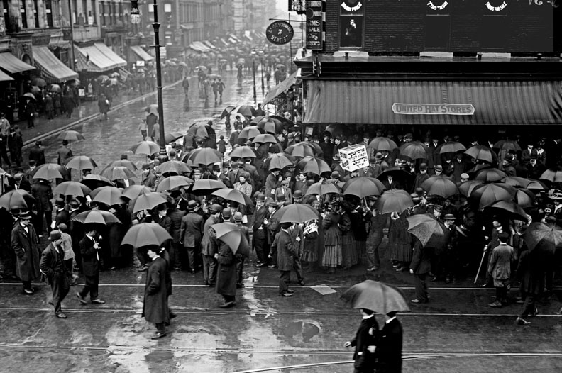 1909 - Rainy day