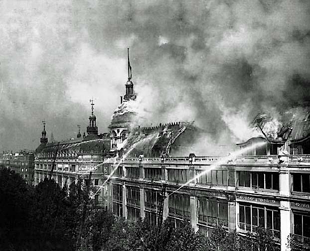 1881 - Au Printemps on fire