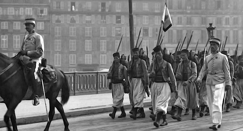 1913 - Zouave, North African colonial soldiers