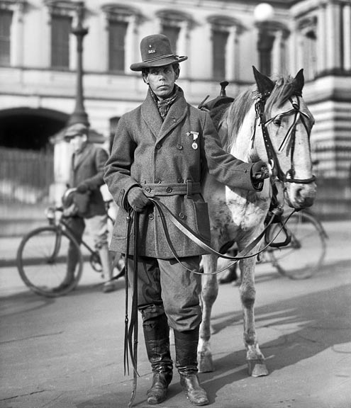 1915 - Red Fox James