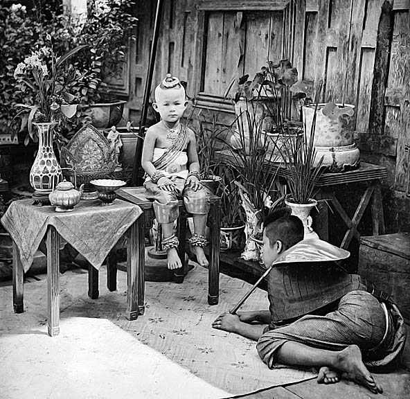 1865 - Kowtow to royalty