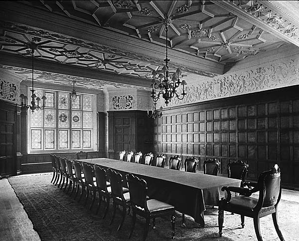 c. 1910 - Ironmongers Hall, Court Luncheon Room
