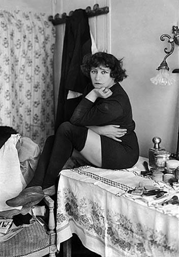 c. 1906 - Colette backstage at Bataclan