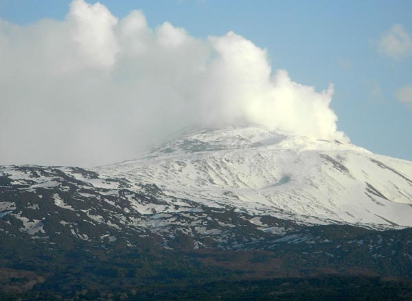 etna clouds.jpg