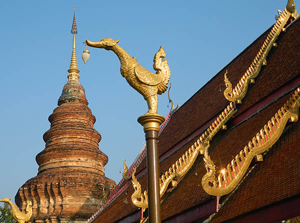temple and chedi in phrae.jpg