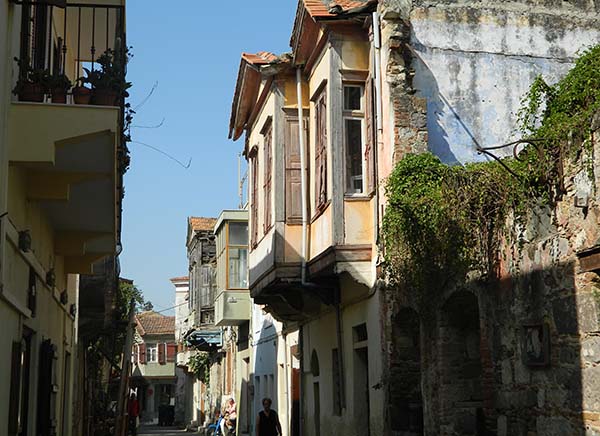 old town chios.jpg