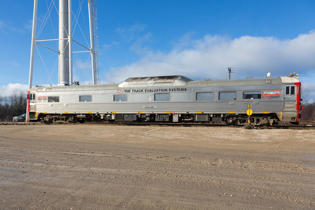 CN 1501 Track Evaluation Unit in Moosonee 2014 November 7th