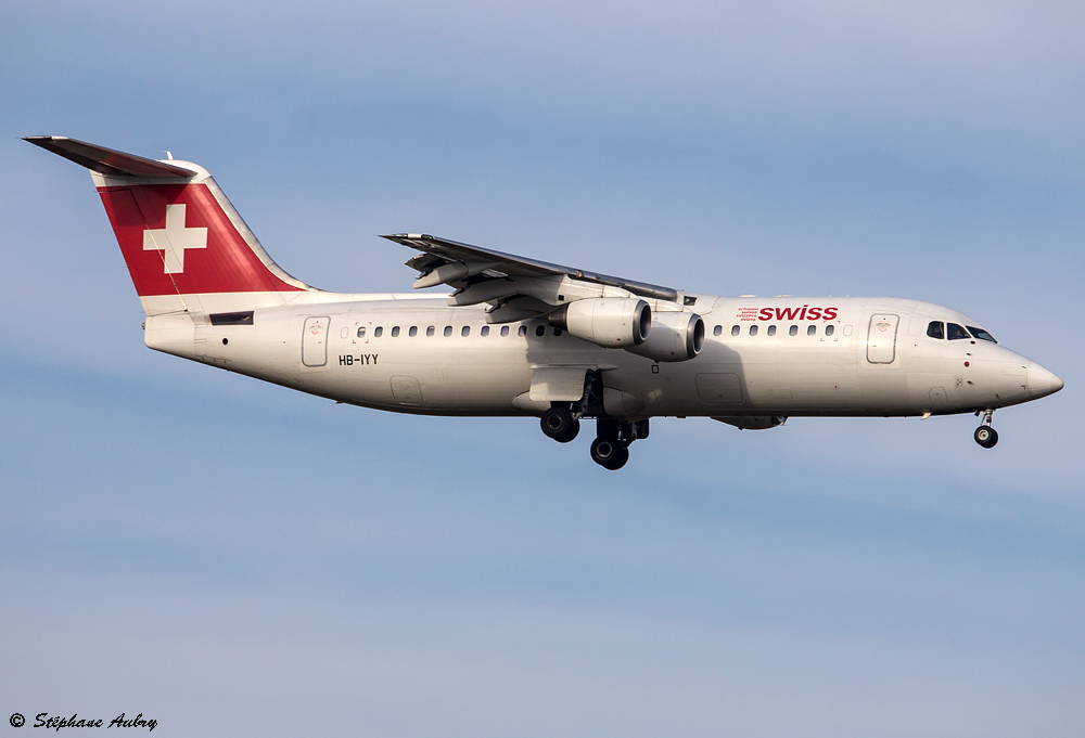 HB-IYY British Aerospace Avro RJ100 