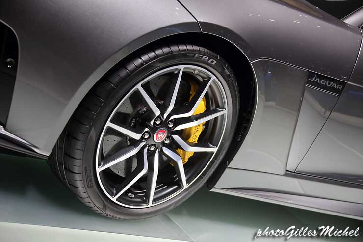 Genev2016jaguar-018.jpg