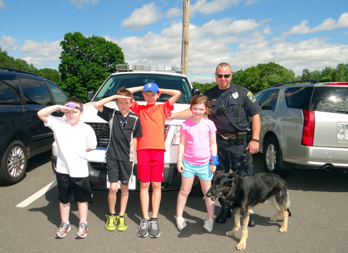 kidsPoliceRide.jpg