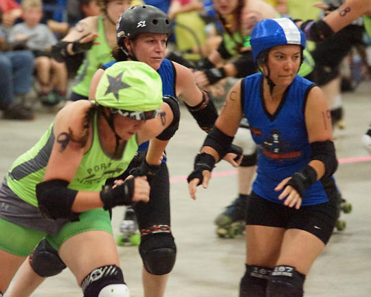 Roller Derby Disloyalists vs Breakwater Bombshells 04595 copy.jpg