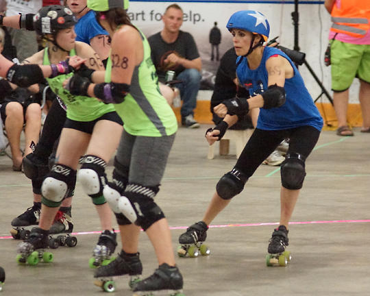 Roller Derby Disloyalists vs Breakwater Bombshells 04621 copy.jpg