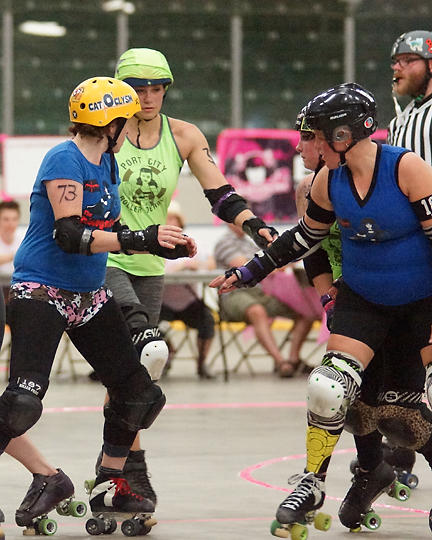 Roller Derby Disloyalists vs Breakwater Bombshells 04671 copy.jpg