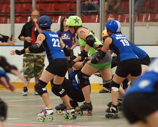Roller Derby Disloyalists vs Breakwater Bombshells 04683 copy.jpg