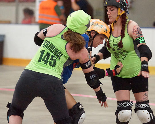 Roller Derby Disloyalists vs Breakwater Bombshells 04797 copy.jpg