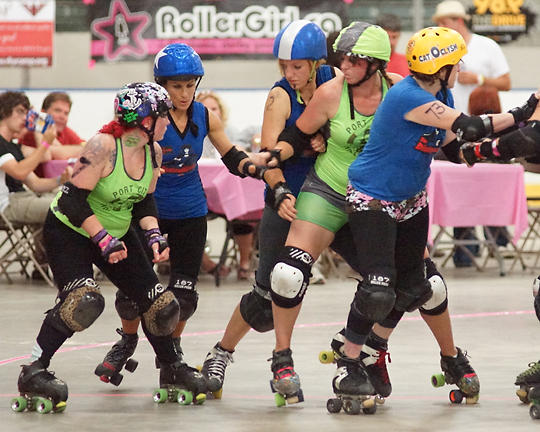 Roller Derby Disloyalists vs Breakwater Bombshells 04831 copy.jpg