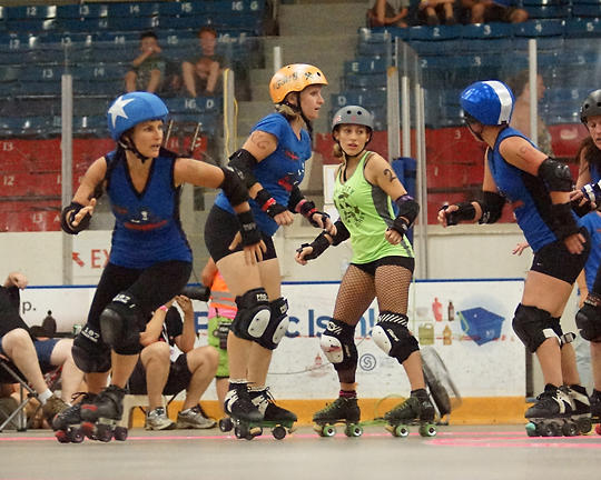 Roller Derby Disloyalists vs Breakwater Bombshells 04954 copy.jpg