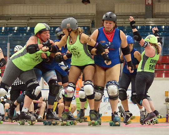 Roller Derby Disloyalists vs Breakwater Bombshells 05012 copy.jpg