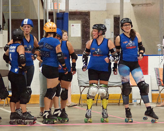 Roller Derby Disloyalists vs Breakwater Bombshells 05039 copy.jpg