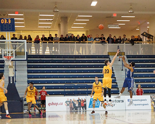 Queens vs Ryerson 05466 copy.jpg