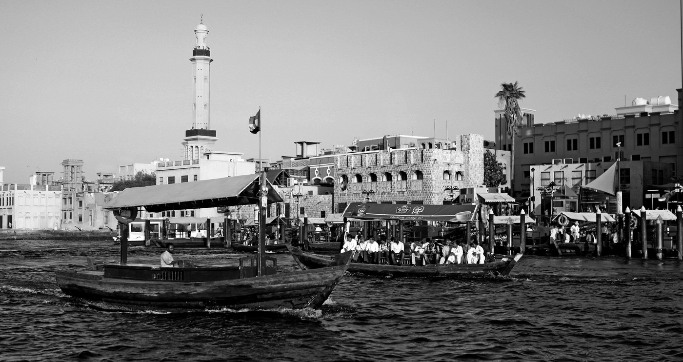 dubai port 1 bw rs.jpg