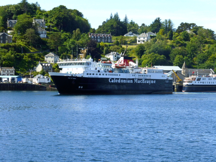 ISLE OF MULL (1988) Arriving @ Oban, Scotland